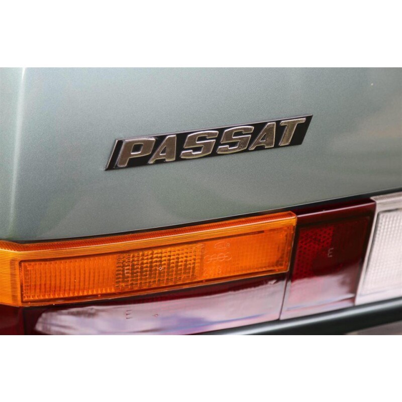 Emblema Passat da Tampa Traseira VW Passat 1974 a 1982 Novo