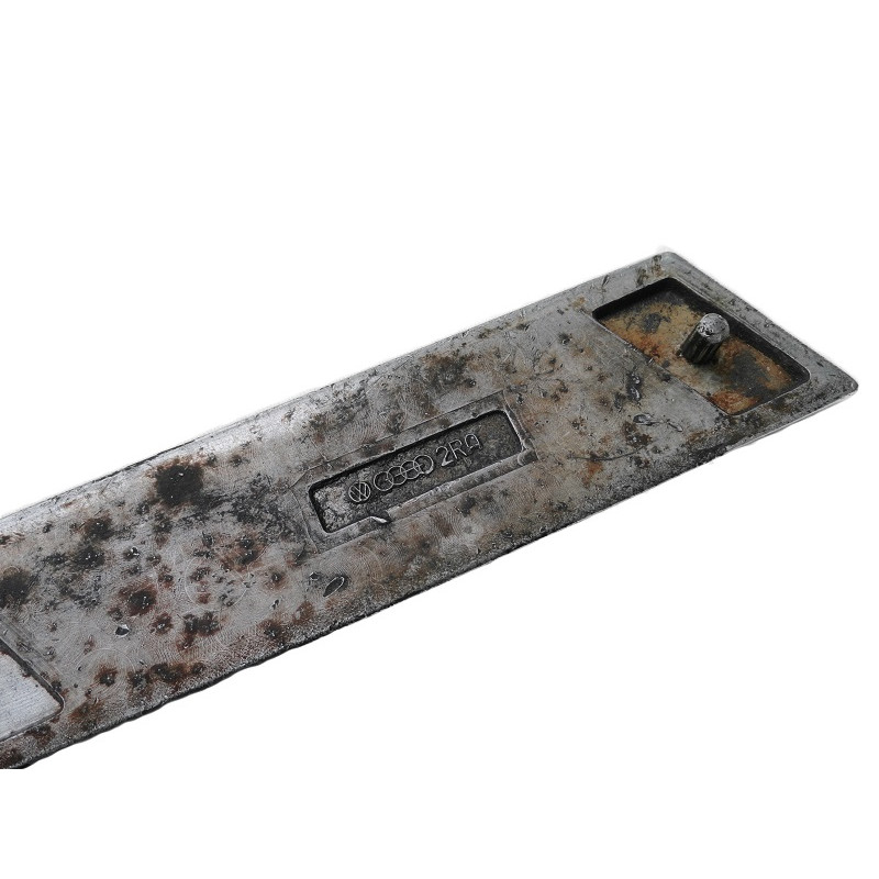 Emblema da Tampa Traseira Passat L Sem Pintura Original Usado