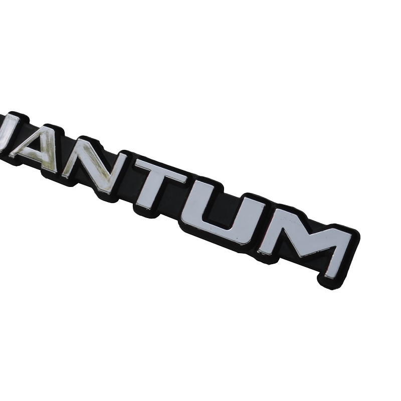 Emblema Quantum da Tampa Traseira Porta Malas Quantum até 1991 Novo Plástico