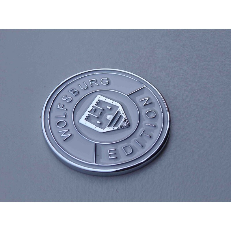 Emblema Brasão Wolfsburg Edition Branco e Cromado Volkswagen