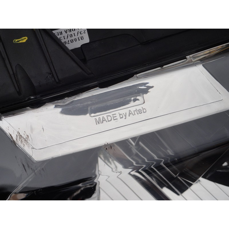 Farol Direito Palio G3 2005 a 2018 Canhão Negro Arteb Novo Original