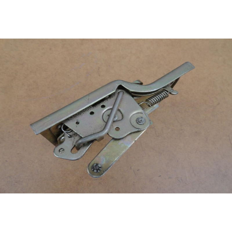 Fechadura da Porta Direita Dodge 1800 e Polara 1973 à 1981 Nova