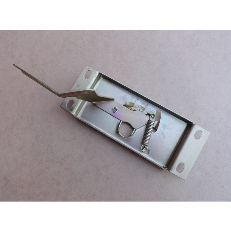 Fechadura Capô Caminhões D-60 D-80 79 à 84 Capô Alto