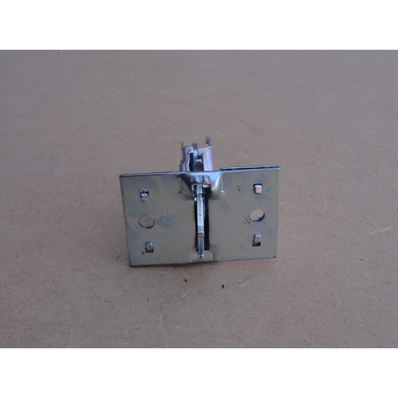 Fechadura Porta Malas Caravan 80 em Diante Nova