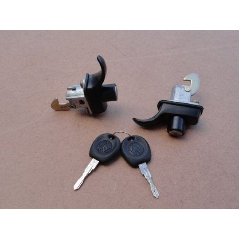 Fecho Externo para Capota Fibra ou Tampão Marítimo - Par