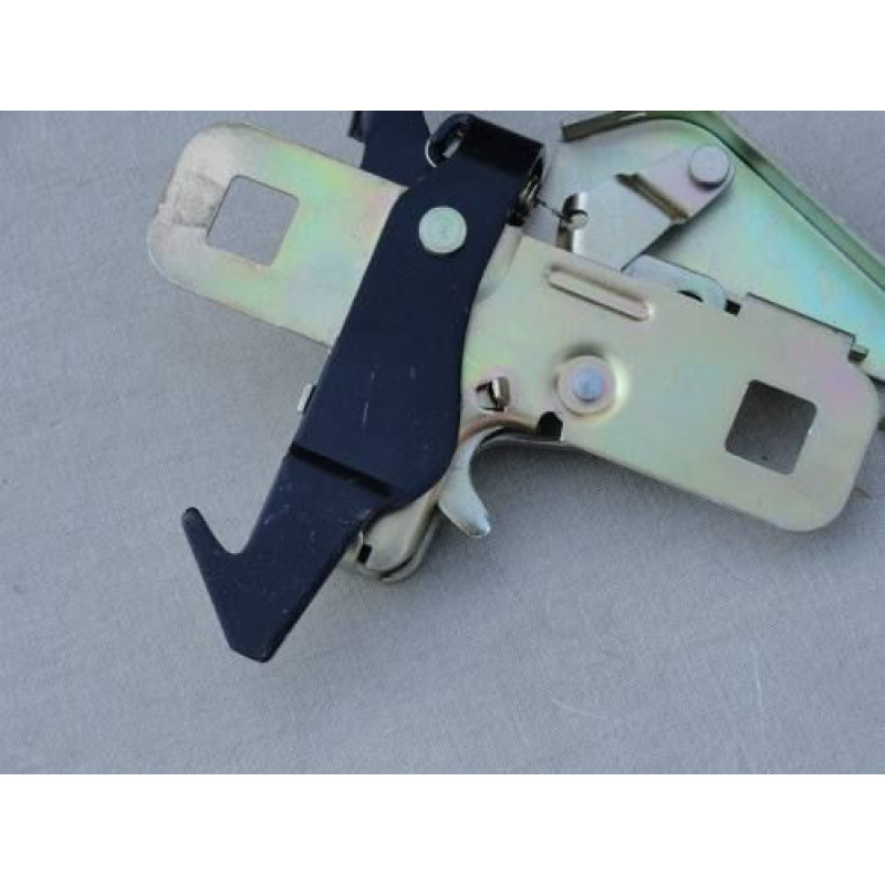 Fecho Capô Inferior 93 à 98