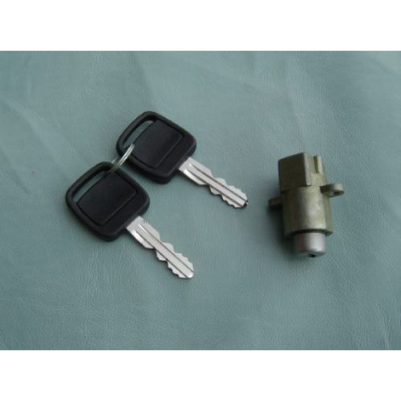 Fecho Porta-Luvas com Chave Corcel l Belina l