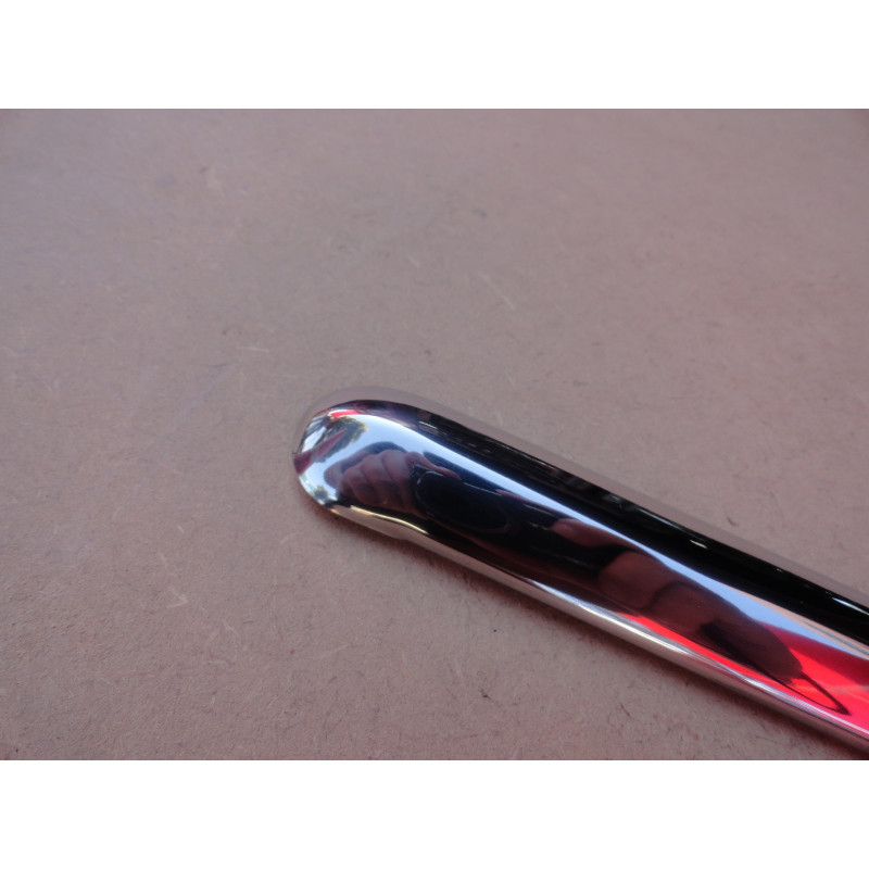 Friso Central Parabrisa Boca de Sapo 1947 a 1953 Importado