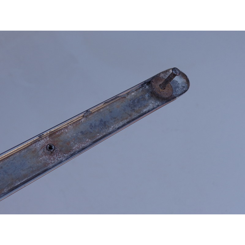 Friso Central Parabrisa Boca Sapo 1947 a 1953 Original Usado