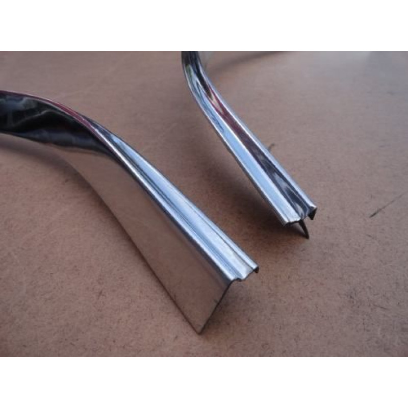 Friso Contorno Paralama Maverick 2 Portas - Jogo