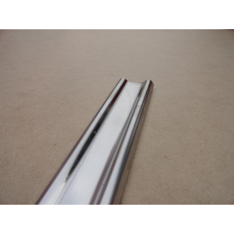 Friso Assoalho da Caçamba - 2 m - Inox