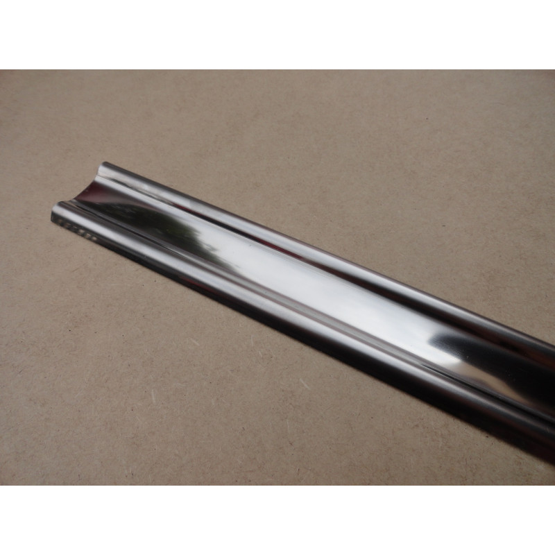 Friso Assoalho da Caçamba - 2 m - Inox