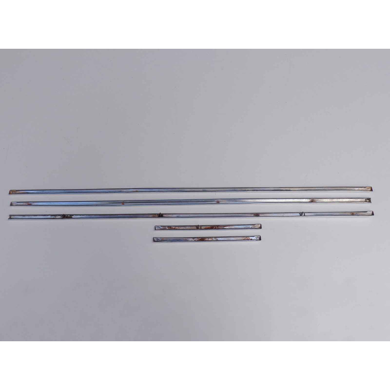 Friso Lateral Porta Capô Ford F-100 Twin Beam 1968 a 1971 Parcial Usado