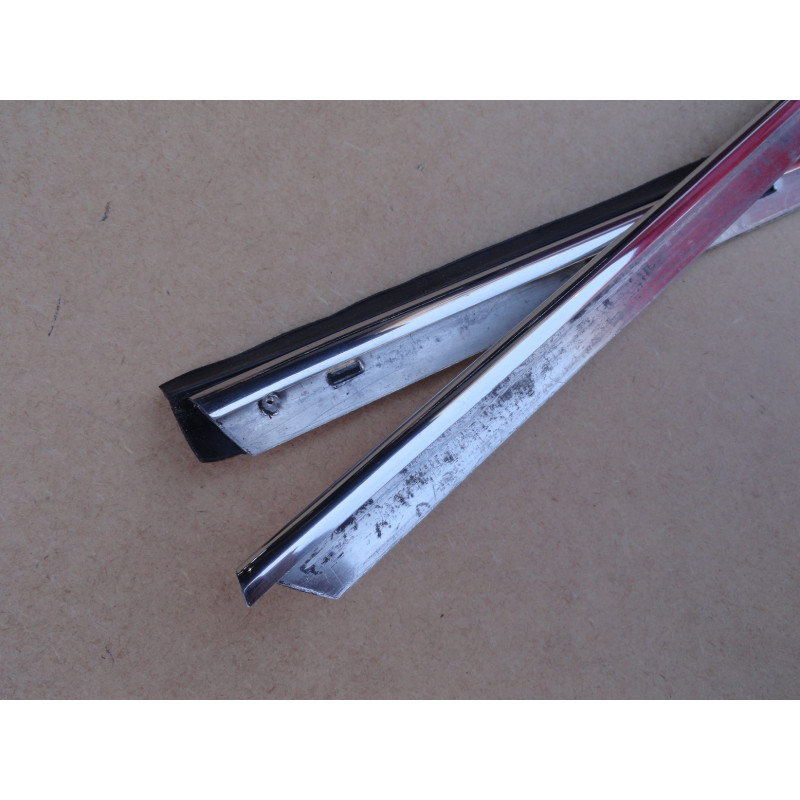 Friso Pestana Porta com Borracha VW Volkswagen SP2 Par