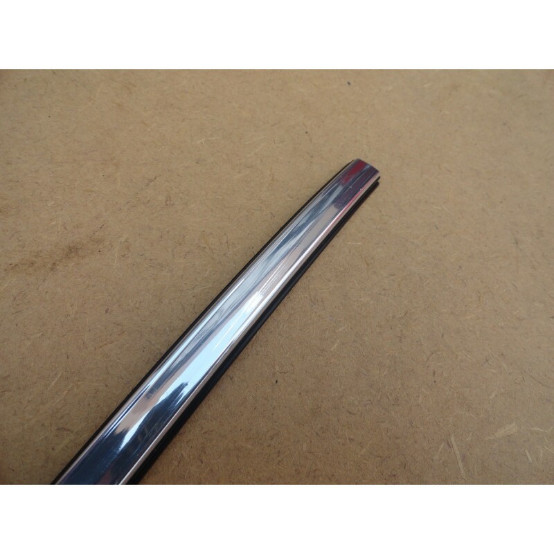 Friso Vidro Parabrisa ou Vigia Traseiro DODGE - Metro