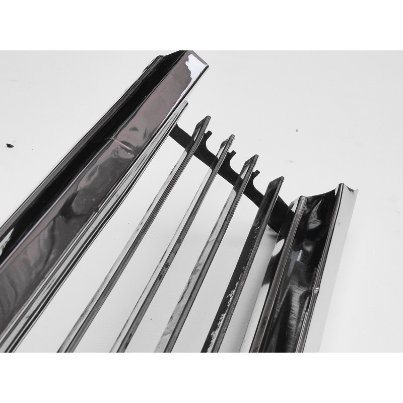 Grade Dianteira C-14 C-15 C-10 68 à 78 Original Usada