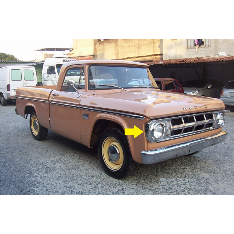 Grade Dodge D100 D400 D700 Cromada Original Com Pisca Usada