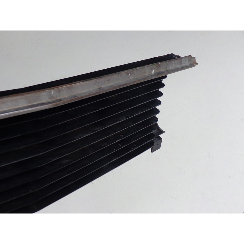 Grade Dianteira Dodge Polara 1976 e 1977 Original Usada