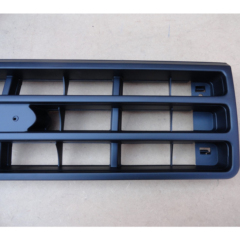 Grade Dianteira sem Emblema 93 à 95 Preta