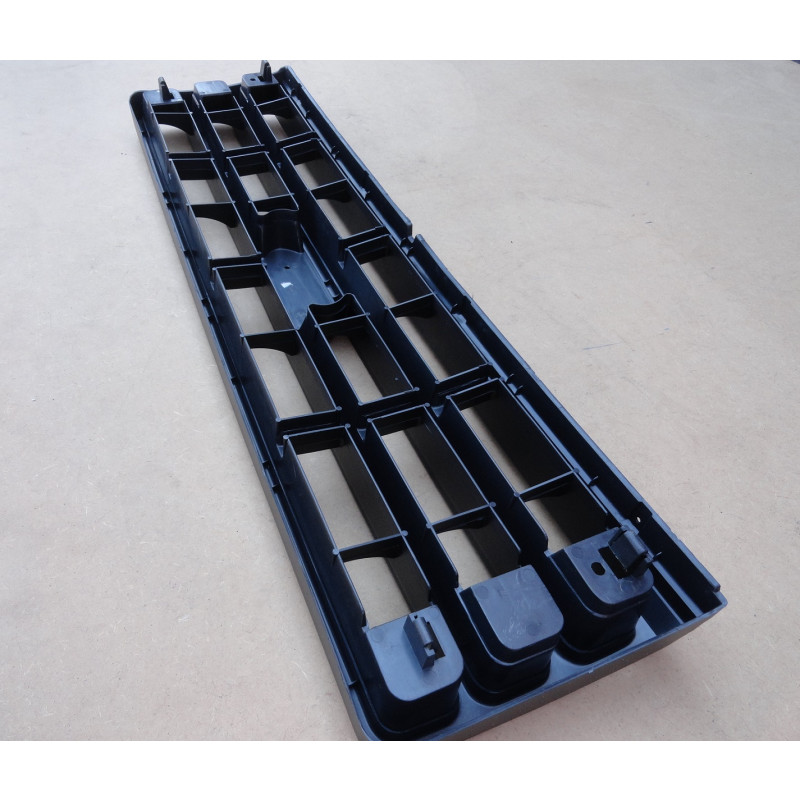 Grade Dianteira sem Emblema 93 à 95 Preta