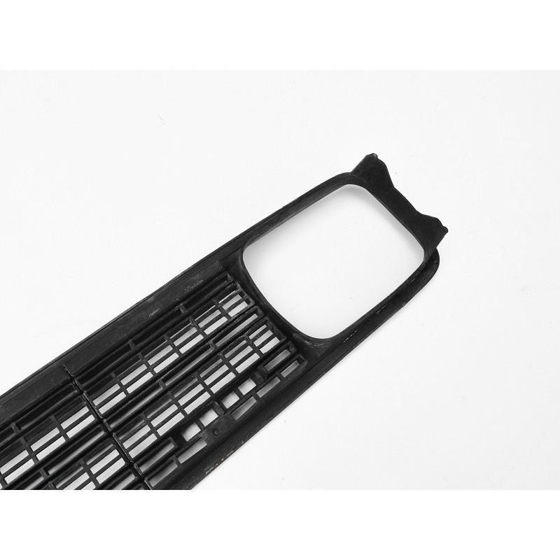 Grade Dianteira Fiat 147 até 80 c/ Detalhe Original Usada