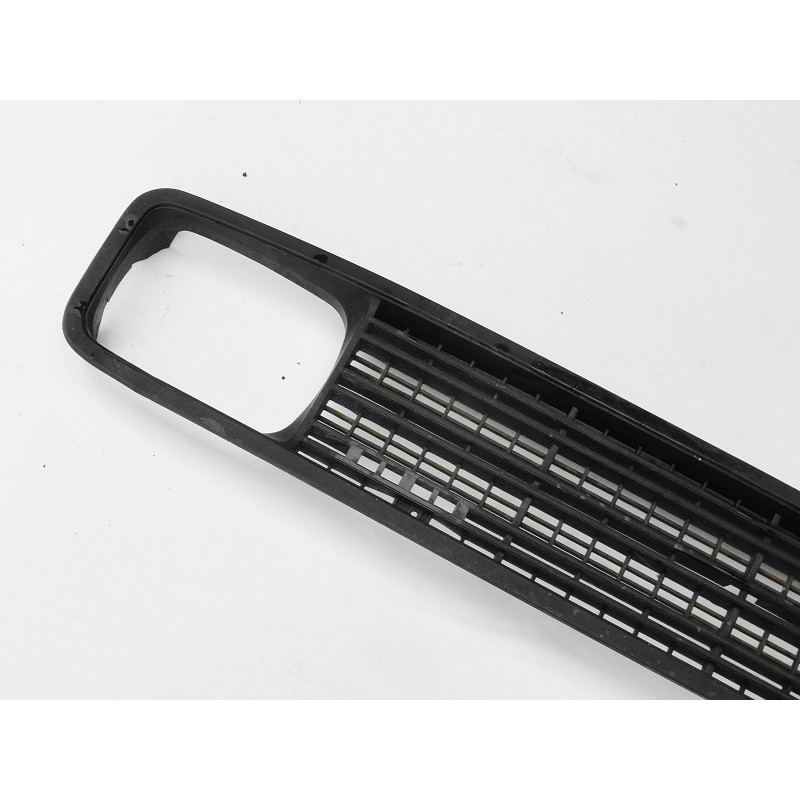 Grade Dianteira Fiat 147 até 80 c/ Detalhe Original Usada