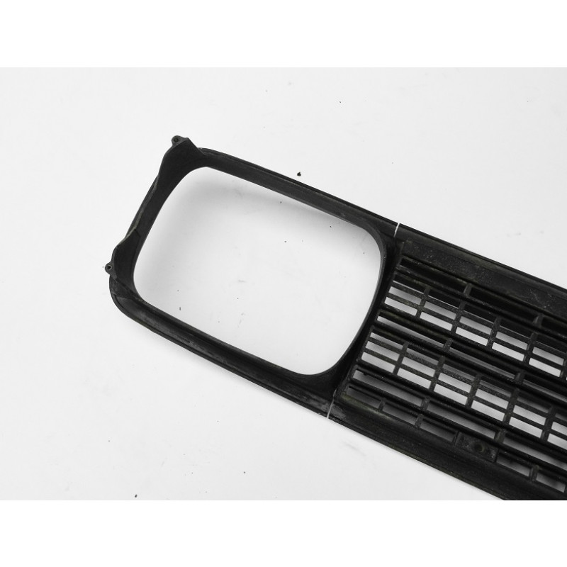 Grade Dianteira Fiat 147 até 80 c/ Detalhe Original Usada