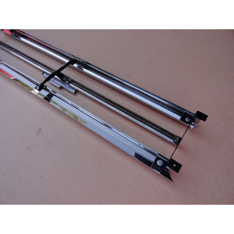 Grade Dianteira Veraneio C-10 D-60 1971 a 1978 Inox com Emblema