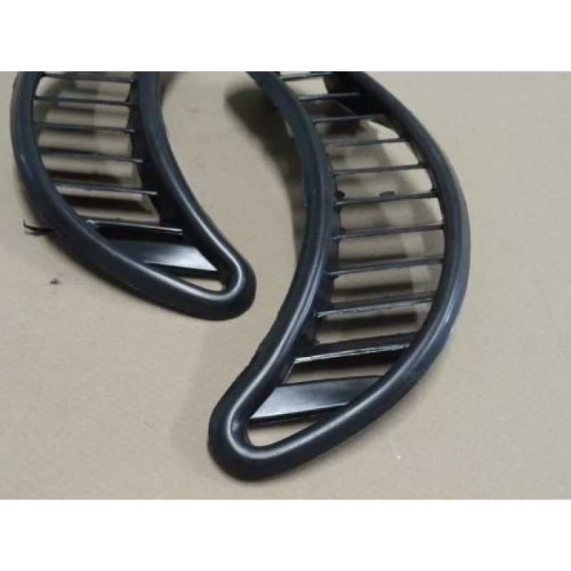 Grade Entrada de Ar Meia Lua Sorriso Fusca