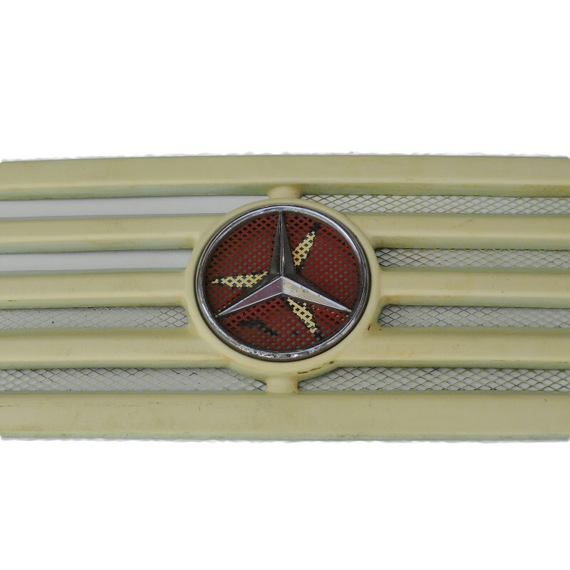 Grade Dianteira Caminhão Mercedes Benz 1620 96 à 05 Usada Com Detalhes