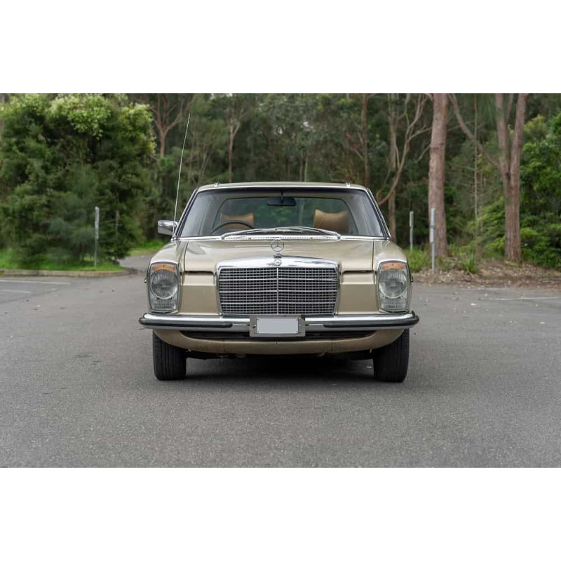 Grade Mercedes W114 W115 1974 à 1976 Original Usada Mod Maior