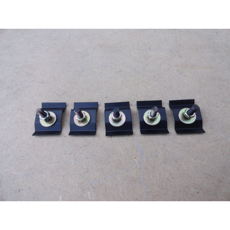 Grampo Fixação do Friso Inferior da Grade Opala 1969 a 1970 - Jogo com 05