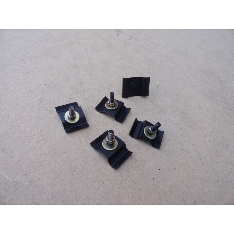 Grampo Fixação do Friso Inferior da Grade Opala 1969 a 1970 - Jogo com 05