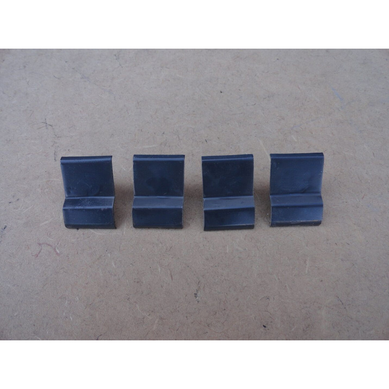 Grampo Fixação do Friso Inferior da Grade Opala 1972 a 1974 - Jogo com 04