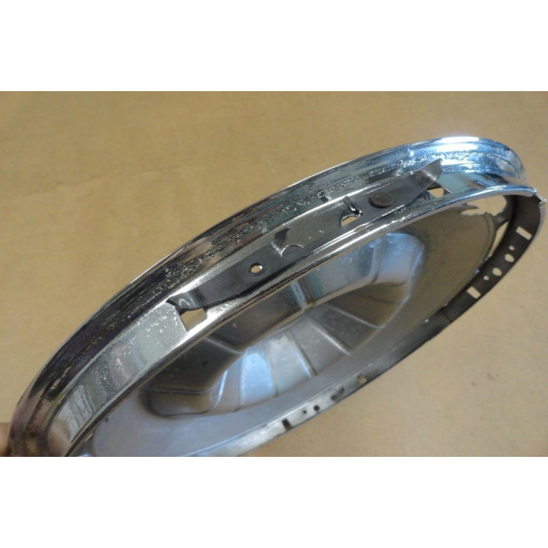 Grampo para Fixação Calota Veraneio 72 à 74 - Unitário