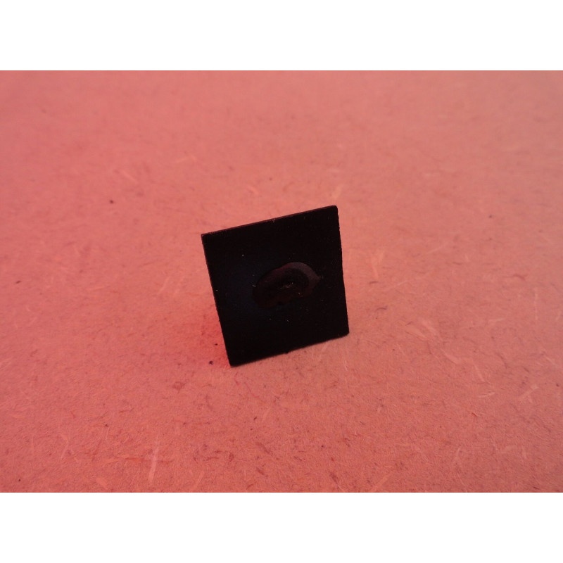 Grampo do Friso do Estribo Lateral C-14 C-10 D-10 - Jogo