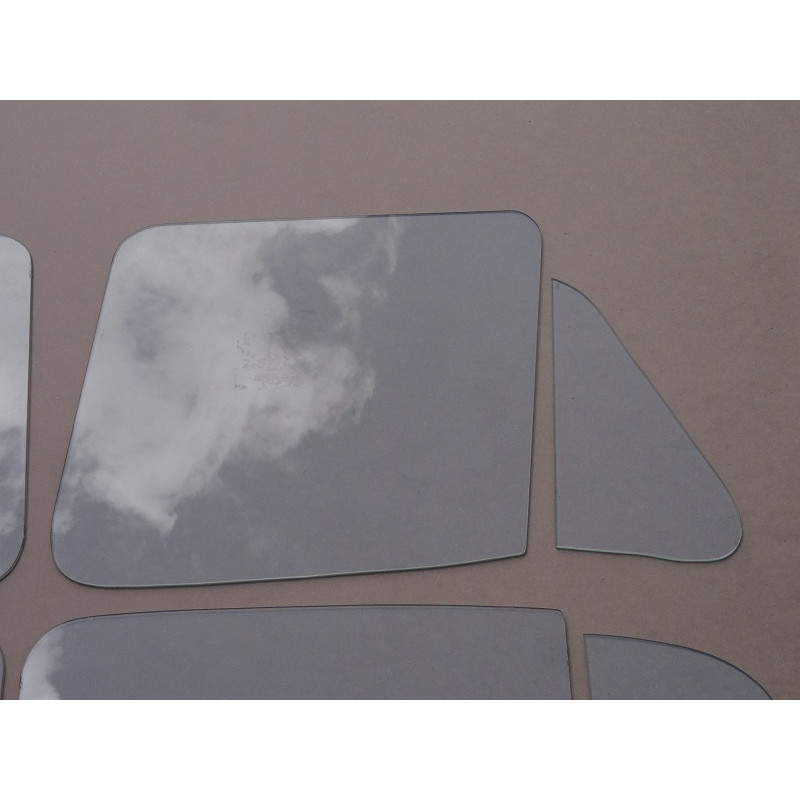 Vidro Quebra Vento Porta Vw 1600 Zé Caixão Incolor Novo - Jogo