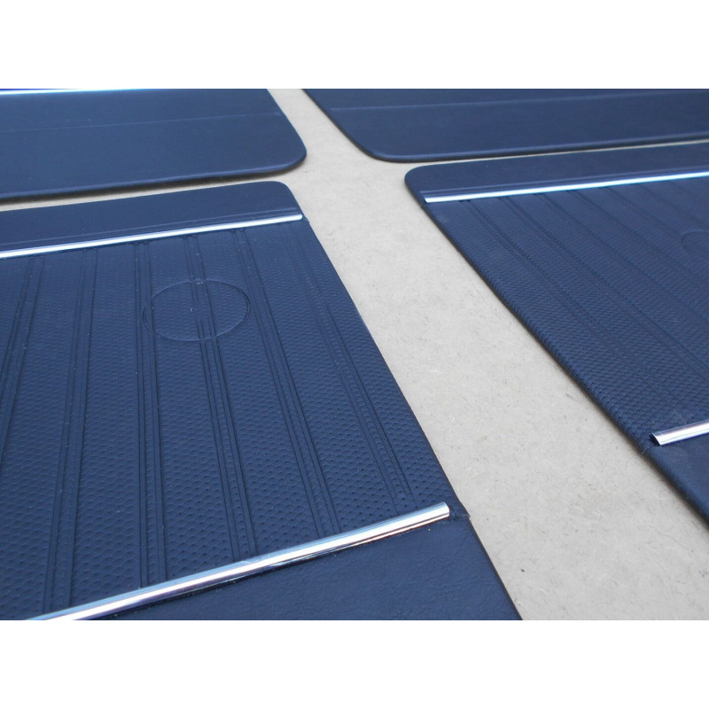 Forro de Porta Veraneio 64 à 88 Modelo Maior Com Friso - Jogo