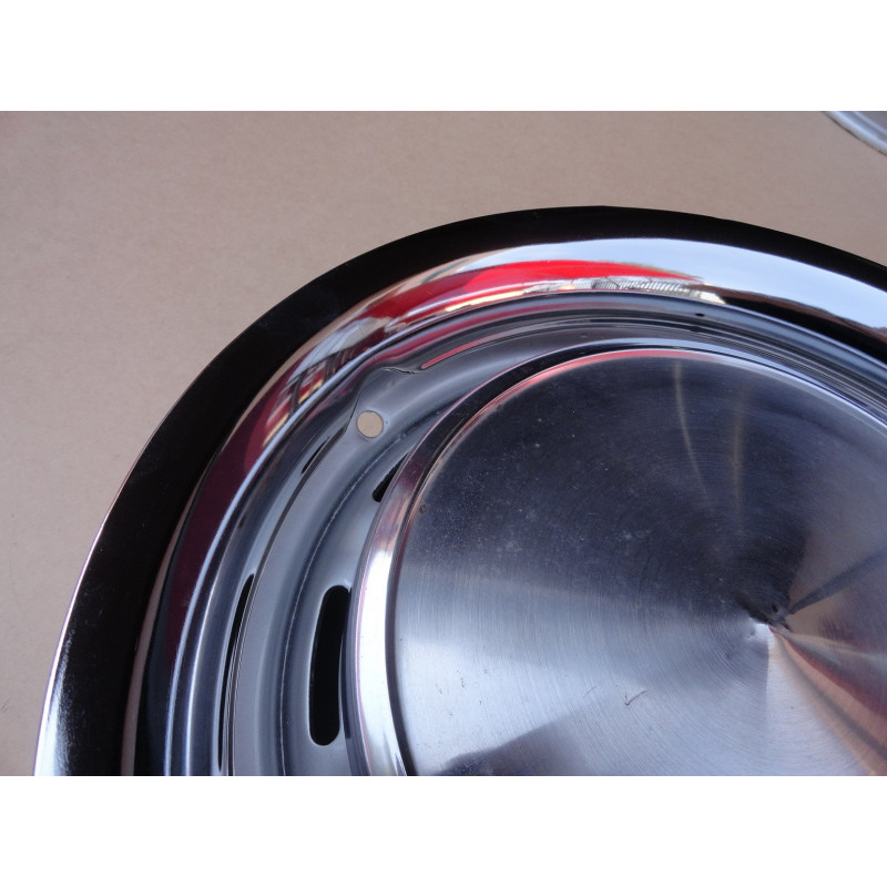 Roda Chevette Tubarão Aro 13 Tala 5,5 Com Calota E Sobre Aro - Jogo