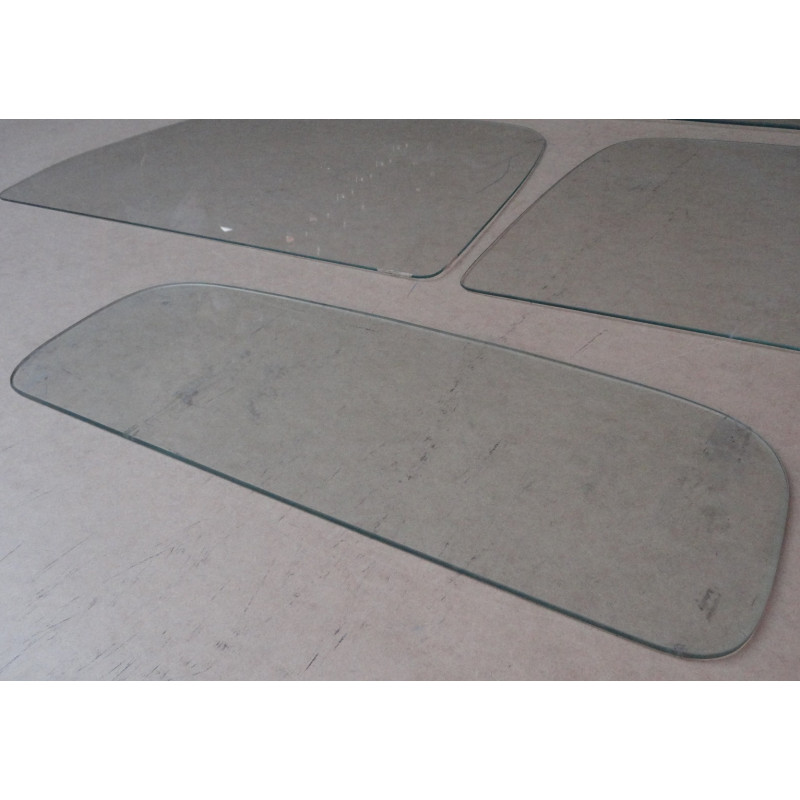 Vidro F-1 F-8 48 à 50 Inteiriço Sem Quebra Vento Incolor Jogo