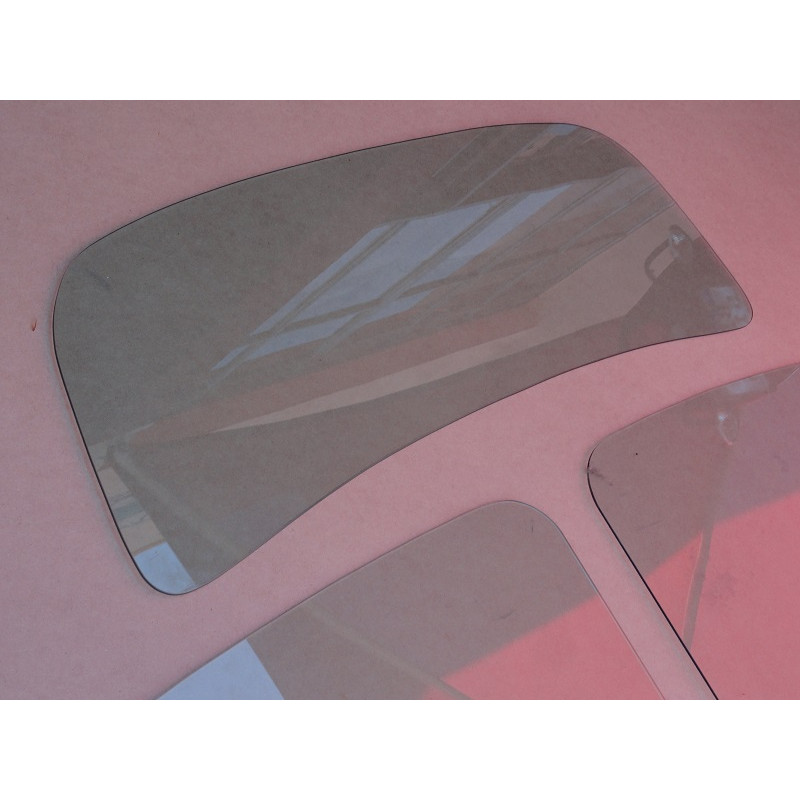 Vidro Parabrisa Vigia Porta Inteiriço Lateral Fixa Fusca 67 em Diante Verde Jogo