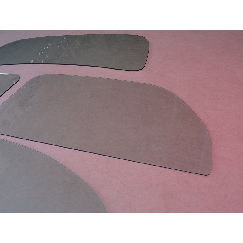 Vidro Parabrisa Vigia Porta Inteiriço Lateral Fixa Fusca 67 em Diante Verde Jogo