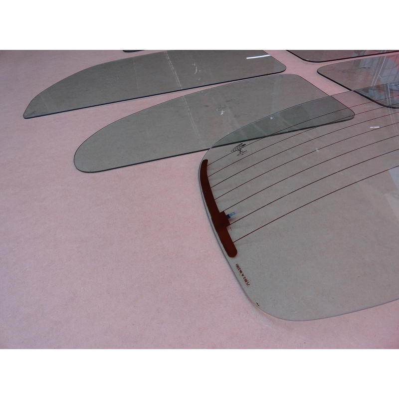 Vidro Parabrisa Vigia Porta Inteiriço Lateral Móvel Basculante Fusca 67 Diante Jogo 