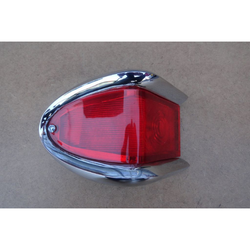 Lanterna Traseira Esquerda Rural e F-75 60 à 83 Original Usada