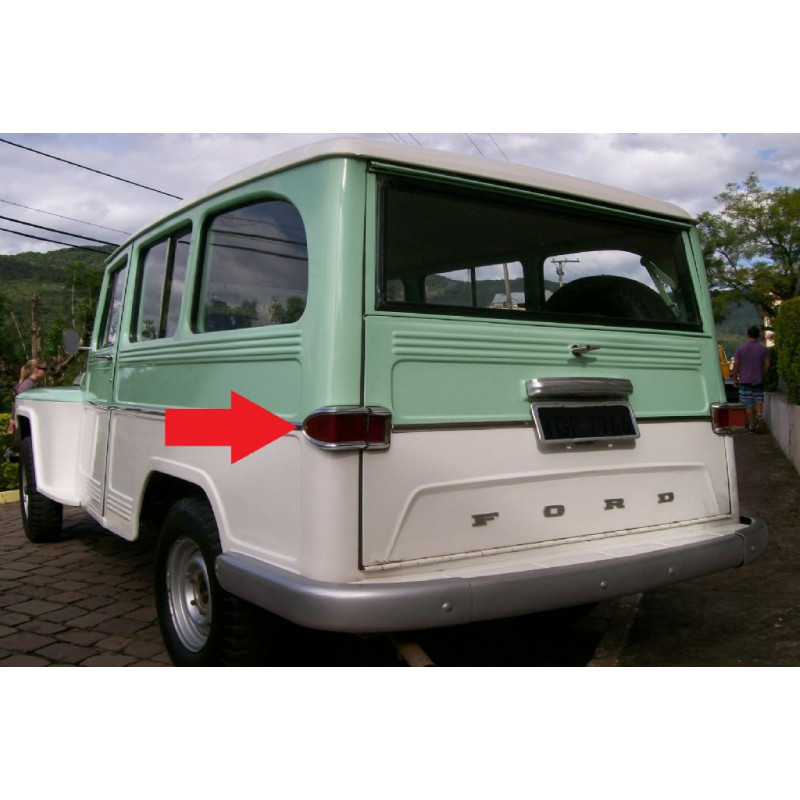 Lanterna Traseira Esquerda Rural e F-75 60 à 83 Original Usada