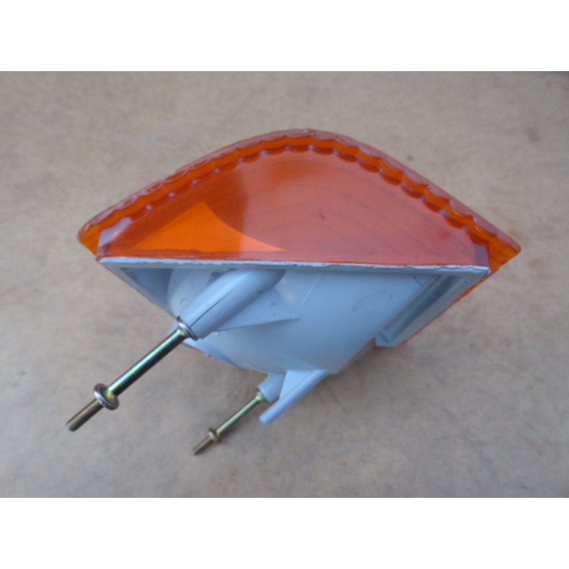 Lanterna Pisca Dianteiro Direito Âmbar D-20 até 92