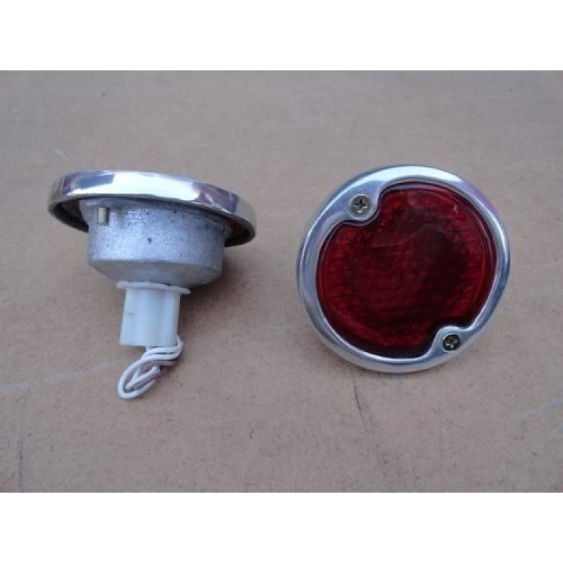 Lanterna Traseira Kombi 61 à 62 - Par