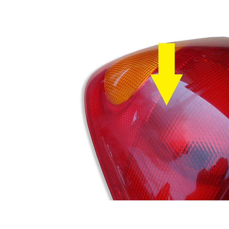 Lanterna Traseira Direita Fiesta 1995 a 2002 Original Ford com Detalhe