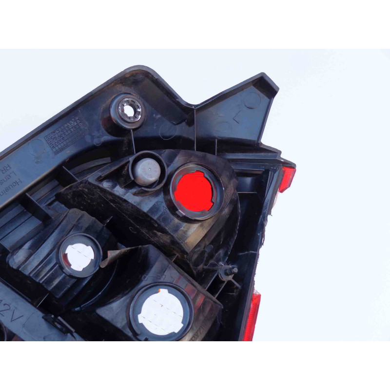 Lanterna Traseira Esquerda Nissan Livina Original Quebrada Usada