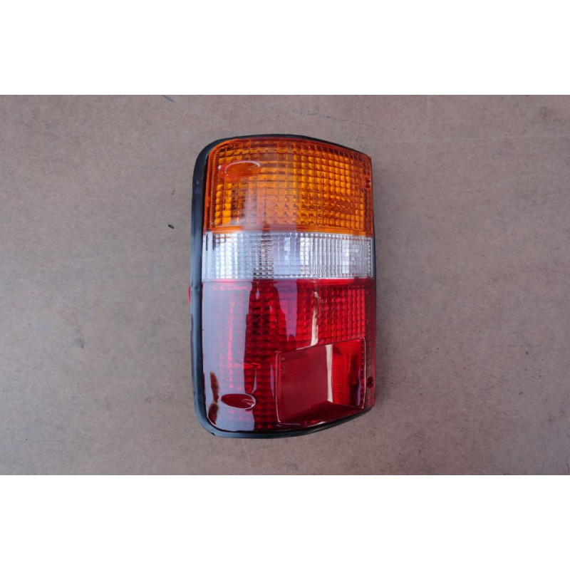Lanterna Traseira Esquerda Toyota Hilux 92 à 01 Nova